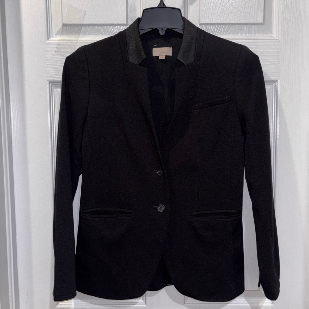LOFT Ann Taylor SZ 2 double button tweed and lace BL Blazer​​